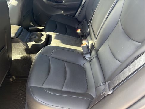 Used 2018 Chevrolet Volt LT w/ LT Driver Confidence Package image 9