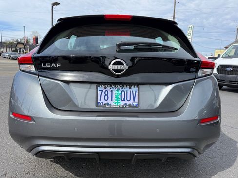 Used 2024 Nissan Leaf S image 5