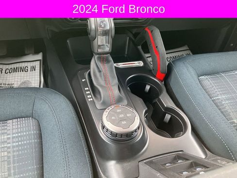 Used 2024 Ford Bronco Heritage Edition image 26