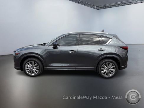 Used 2023 MAZDA CX-5 Signature image 8