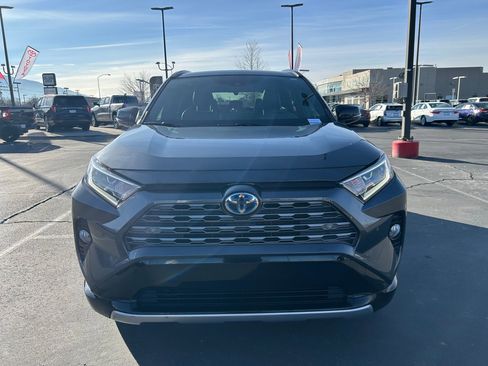 Used 2020 Toyota RAV4 XSE image 8