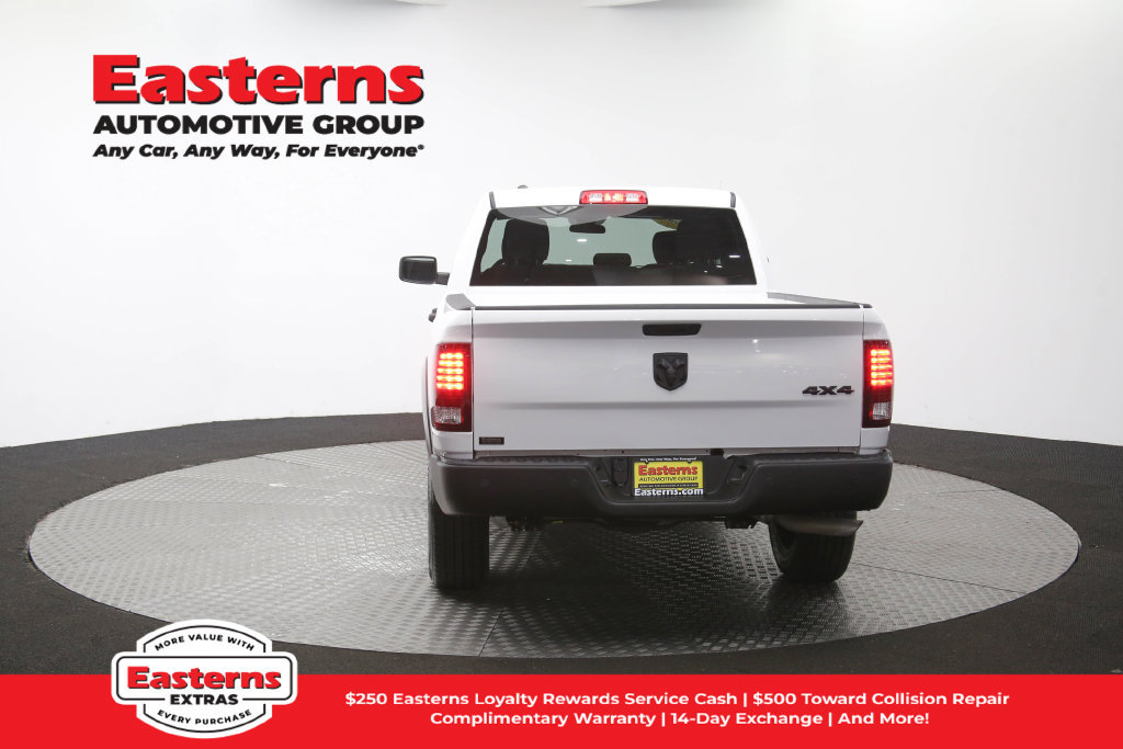 Used 2022 RAM 1500 Warlock AWD/4WD image 38