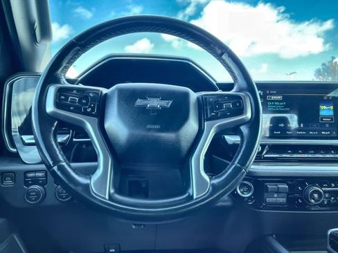 Used 2023 Chevrolet Silverado 1500 RST image 11