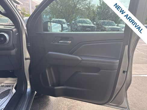 Used 2023 Chevrolet Colorado LT w/ LT Convenience Package AWD/4WD image 10