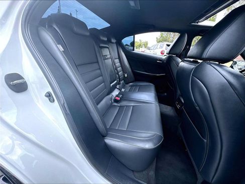 Used 2024 Lexus IS 350 F Sport RWD image 29