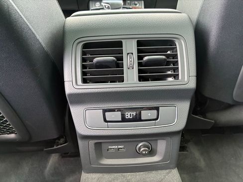 Used 2023 Audi Q5 2.0T Premium w/ Convenience Package image 16