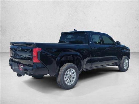 Used 2026 Toyota Tacoma SR5 AWD/4WD image 5