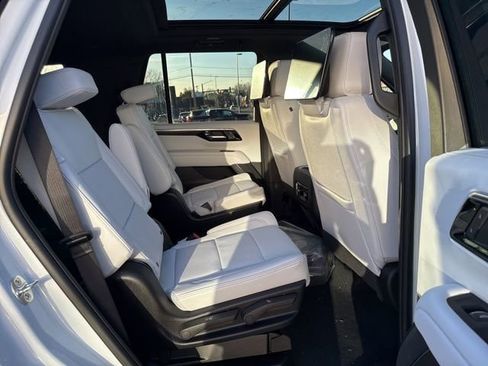 New 2026 Chevrolet Tahoe Premier AWD/4WD image 10