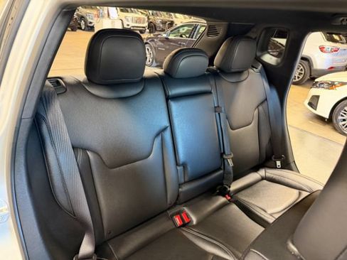 Used 2025 Jeep Compass Limited AWD/4WD image 28