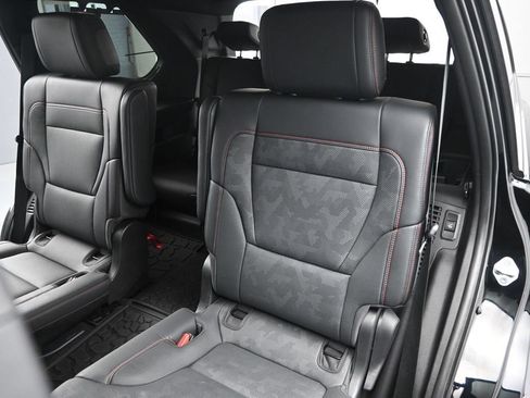 Used 2025 Toyota Sequoia TRD Pro AWD/4WD image 18