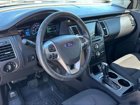 Used 2019 Ford Flex SEL image 13