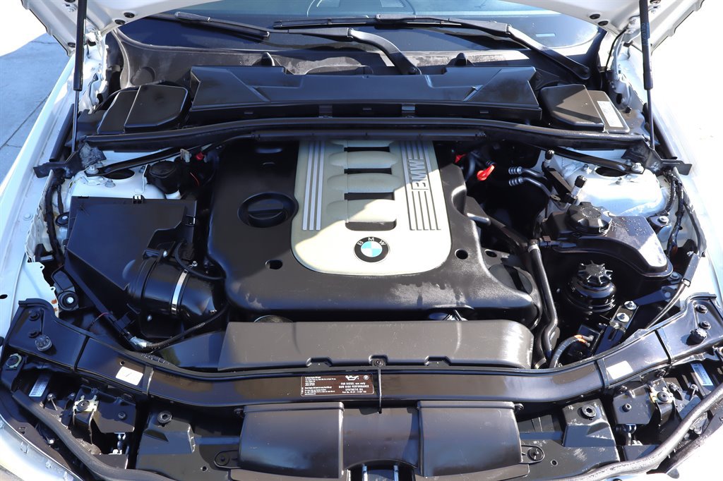 Used 2011 BMW 335d Sedan RWD image 29
