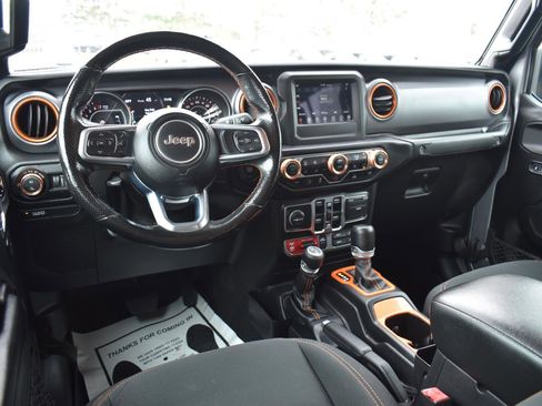 Used 2021 Jeep Gladiator Mojave w/ LED Lighting Group AWD/4WD image 33