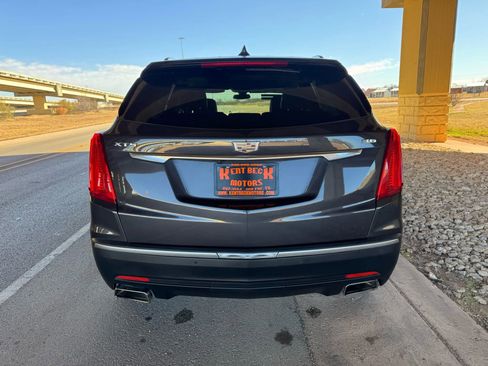 Used 2017 Cadillac XT5 Luxury image 4