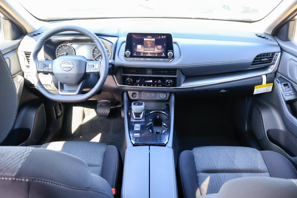 New 2026 Nissan Rogue SV FWD image 6