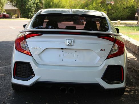 Used 2018 Honda Civic Si image 5
