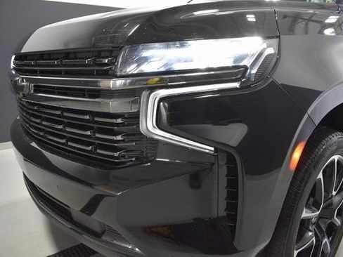 Used 2022 Chevrolet Suburban RST w/ Luxury Package image 11