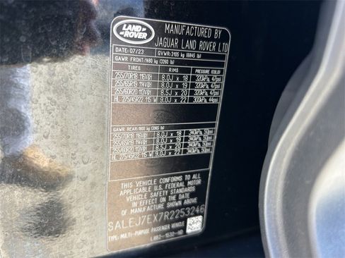 Used 2024 Land Rover Defender 110 S image 10