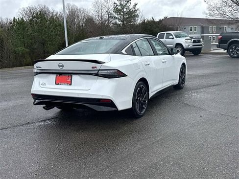 New 2026 Nissan Sentra SR w/ SR Premium Package image 4