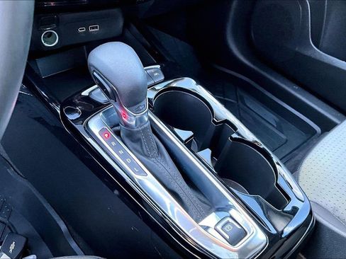 Certified 2025 Chevrolet Trax LT w/ Driver Confidence Package image 30