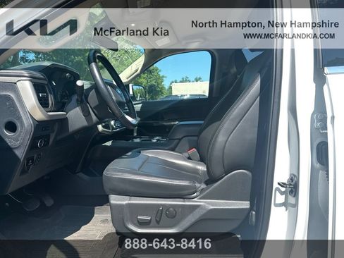 Used 2023 Ford Expedition XLT AWD/4WD image 10