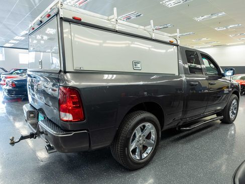 Used 2018 RAM 1500 Express RWD image 5