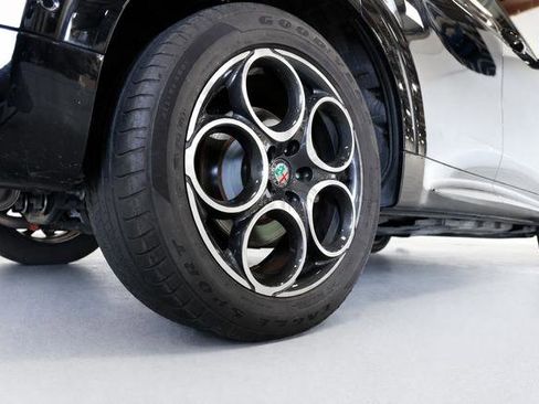 Used 2024 Alfa Romeo Tonale Ti w/ Active Assist Package image 9