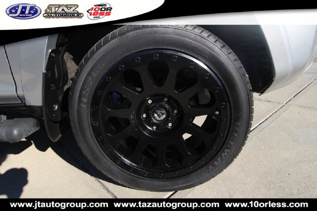 Used 2022 Toyota 4Runner SR5 RWD image 9