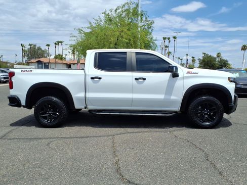 Used 2021 Chevrolet Silverado 1500 LT Trail Boss w/ Convenience Package II AWD/4WD image 8