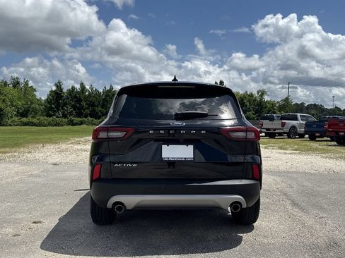 Used 2024 Ford Escape Active w/ Tech Pack #1 FWD image 6