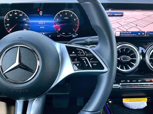 Certified 2025 Mercedes-Benz GLB 250 image 25