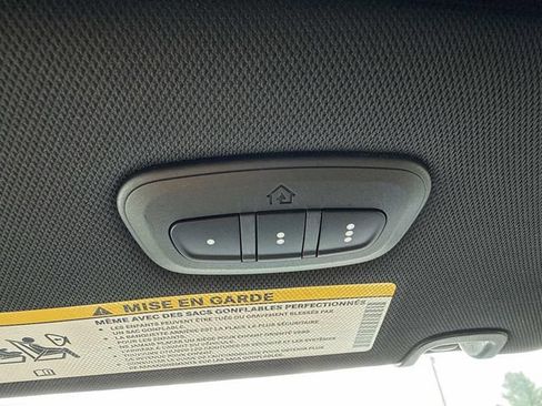New 2026 Chrysler Pacifica Select w/ S Appearance Package FWD image 24