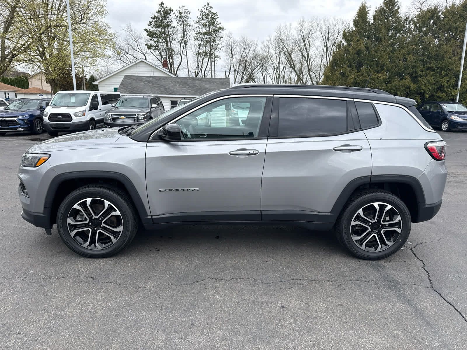 Used 2023 Jeep Compass Limited AWD/4WD image 6