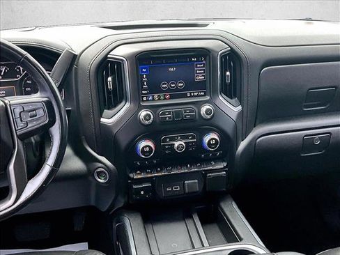Used 2020 GMC Sierra 1500 AT4 w/ Off-Road Performance Package AWD/4WD image 8