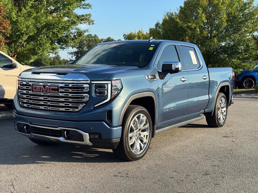 Used 2025 GMC Sierra 1500 Denali w/ Denali Reserve Package AWD/4WD image 7