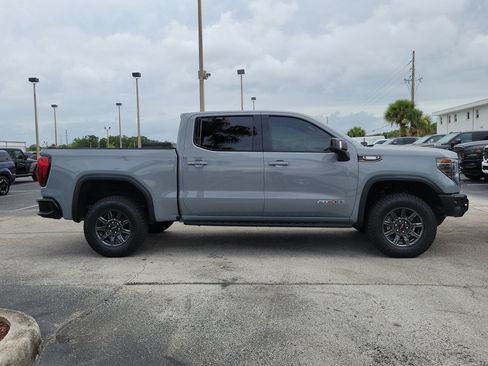 Used 2024 GMC Sierra 1500 AT4X AWD/4WD image 8