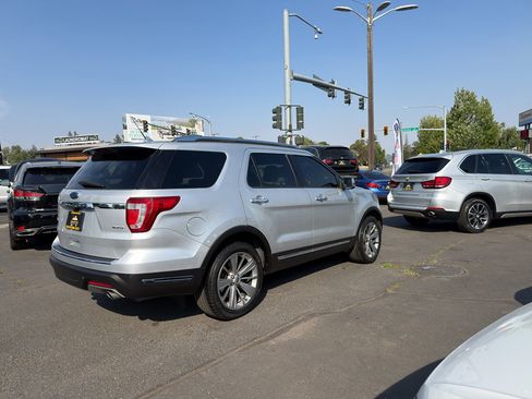 Used 2018 Ford Explorer Limited AWD/4WD image 8