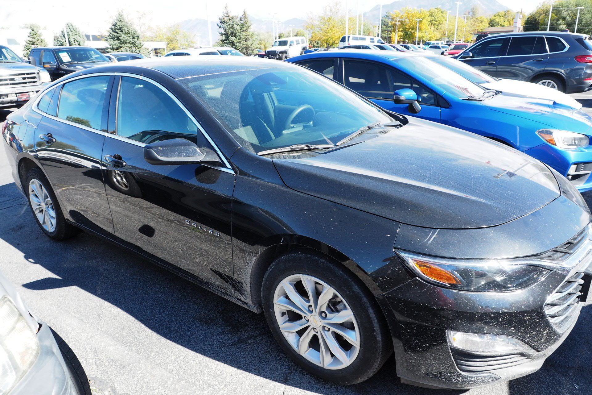 Used 2025 Chevrolet Malibu LT FWD image 2