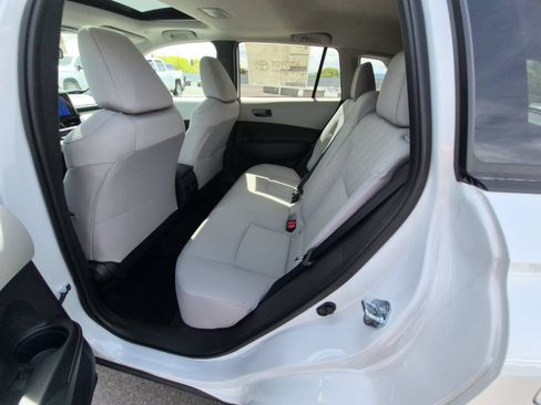 New 2026 Toyota Corolla Cross LE FWD image 31