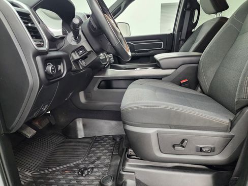 Used 2022 RAM 3500 Big Horn w/ Level C Equiment Group image 8