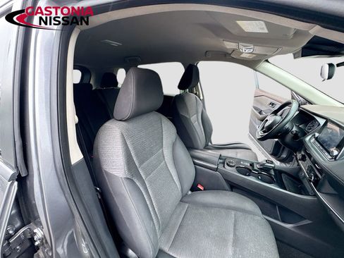 Used 2021 Nissan Rogue S image 33