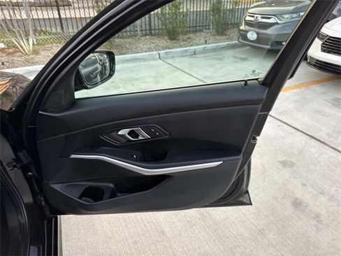 Used 2024 BMW 330i Sedan image 13