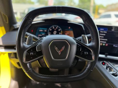Used 2021 Chevrolet Corvette Stingray Convertible w/ Z51 Performance Package RWD image 34