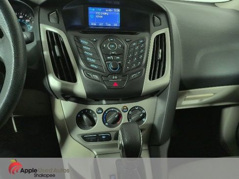 Used 2013 Ford Focus SE w/ Super Fuel Economy (SFE) Pkg image 17
