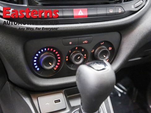 Used 2021 RAM ProMaster City Tradesman SLT image 20