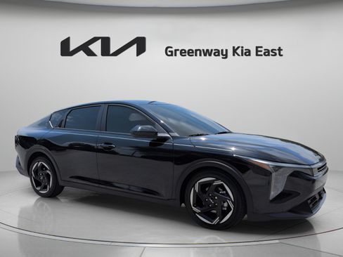 Used 2025 Kia K4 EX FWD image 3