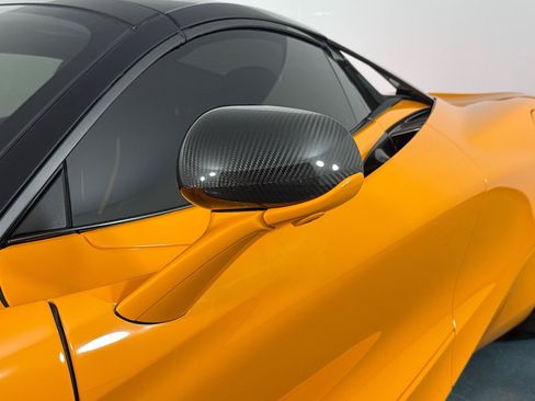Used 2022 McLaren 720S Spider RWD image 46