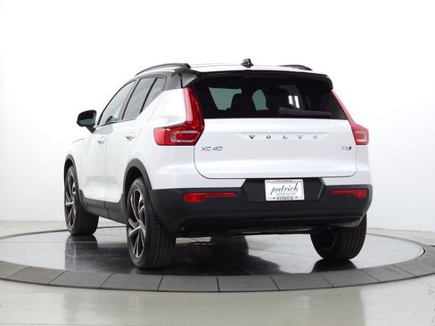 Used 2021 Volvo XC40 T5 R-Design w/ Advanced Package AWD/4WD image 6