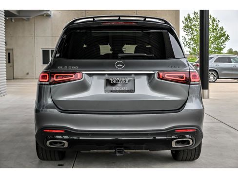 Certified 2021 Mercedes-Benz GLS 580 4MATIC image 7