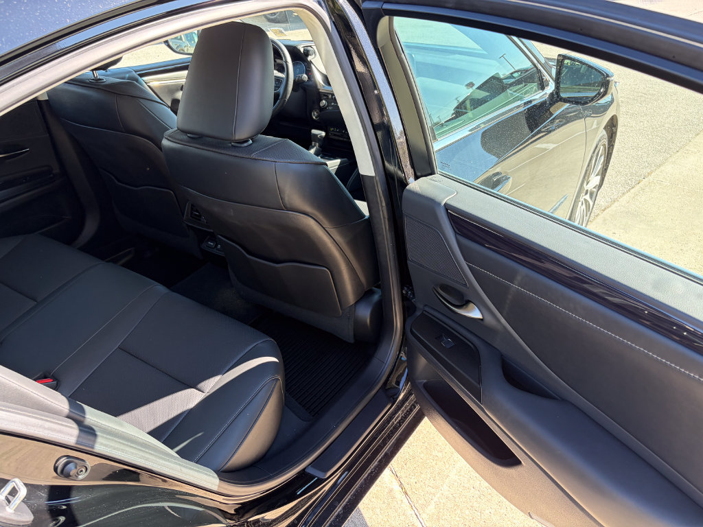 Used 2021 Lexus ES 250 w/ Premium Package AWD/4WD image 15